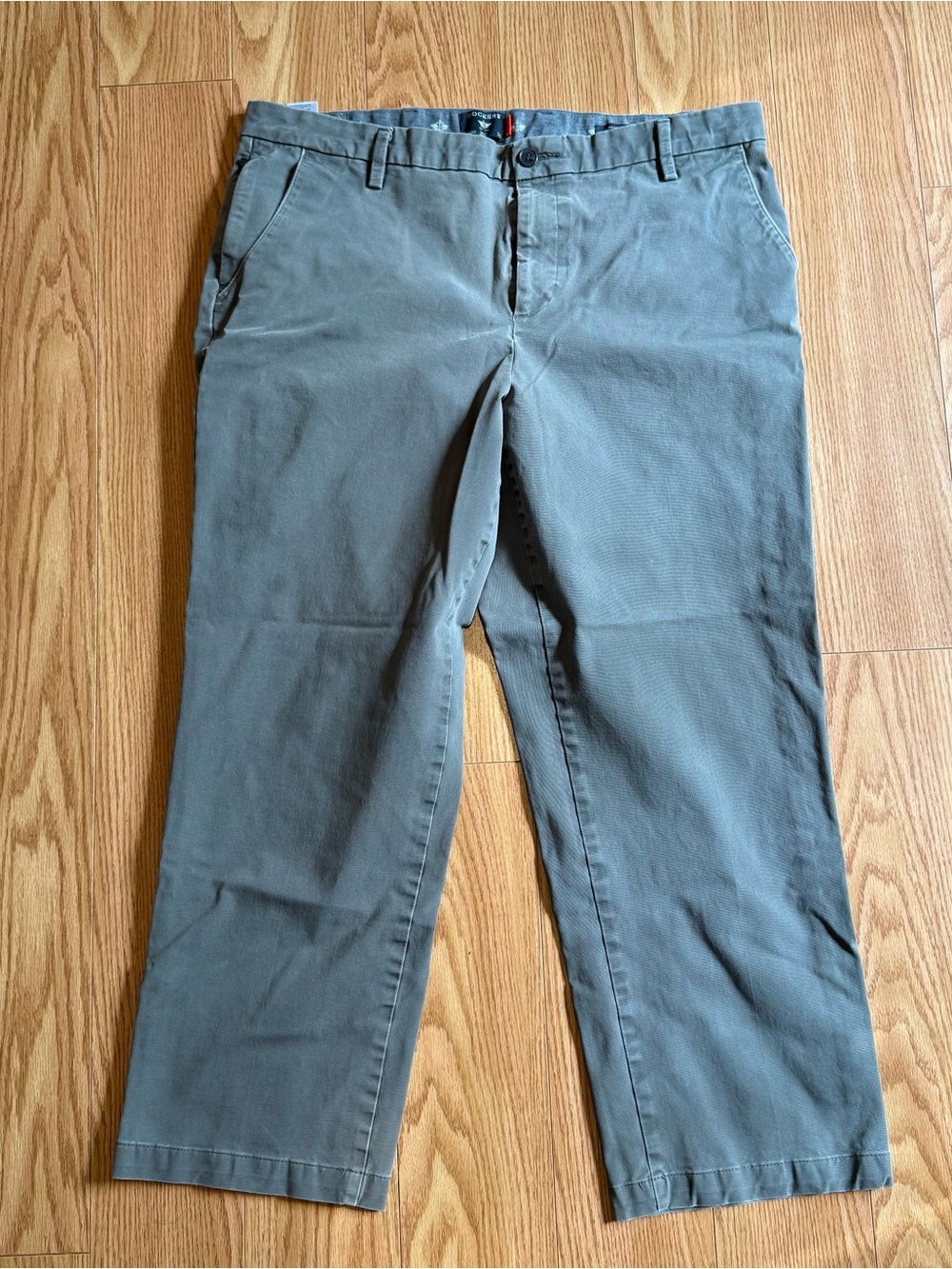 Men’s Grey Classic Fit Dockers Size 38x30